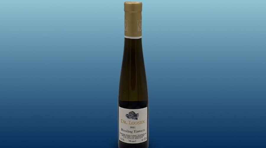 Get to Know Ice Wine, the Intensely Sweet, Painstakingly Hard-to-Make Dessert Wine