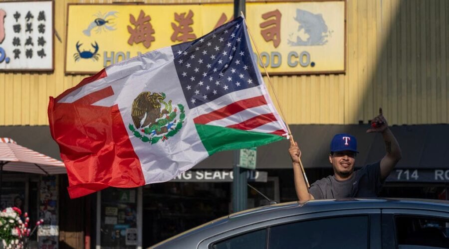 In Militarized Downtown L.A., Bars and Restaurants Are at a Breaking Point