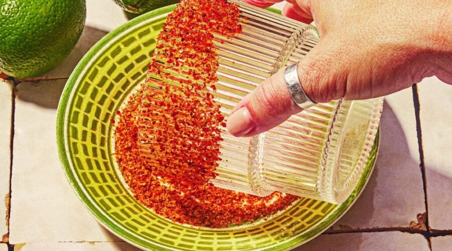 This ‘Crushable Yet Complex’ Mezcal Cocktail Is the Marg’s Trendy Cousin