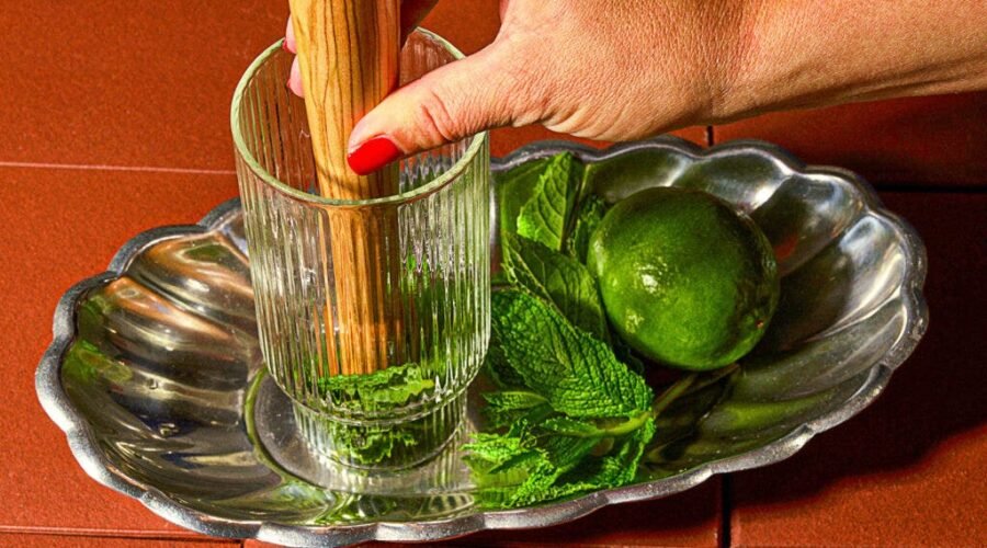 Smoky Mezcal and Watermelon Juice Are an Underrated Duo