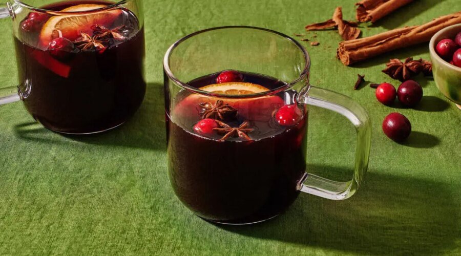 11 Mulled Wines, Gløggs, and Other Cozy Cocktails