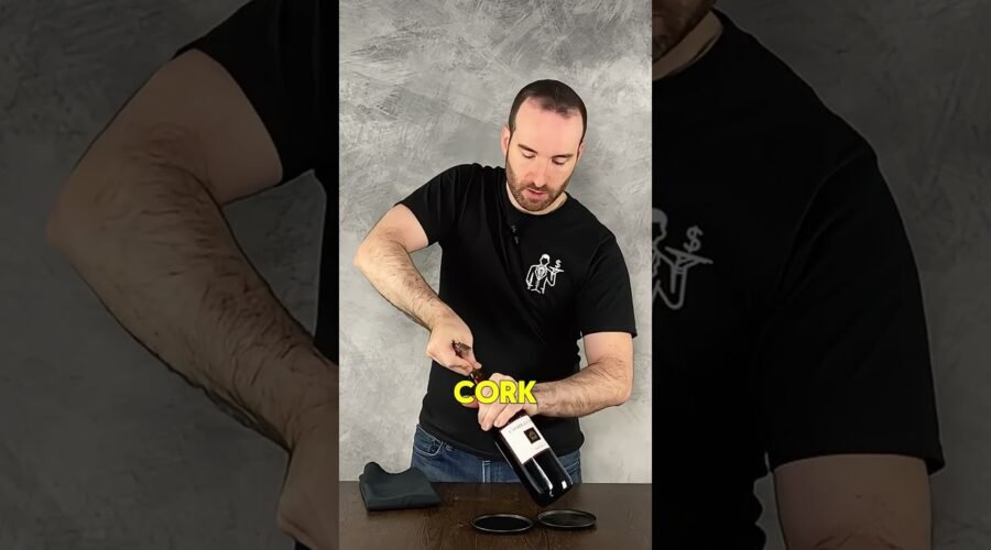 How to Open a Bottle of Wine like a Pro #serverlife #waiter #wine #bartender #server #sommelier