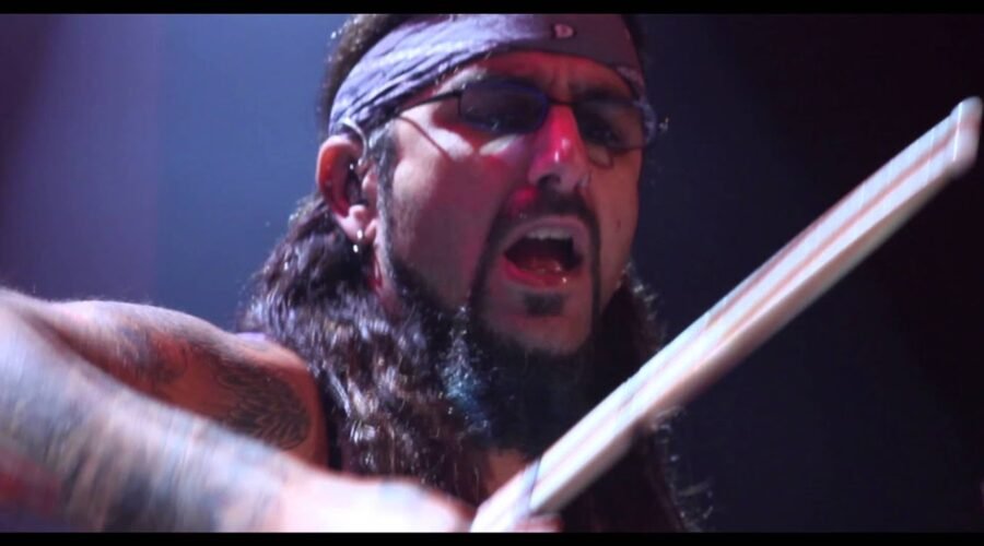 The Winery Dogs – Captain Love (Official Music Video)