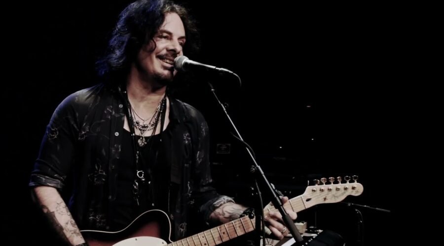 The Winery Dogs – Breakthrough (Official Music Video)