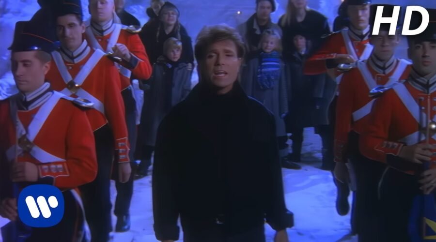 Cliff Richard – Mistletoe and Wine (Official Music Video) [HD]
