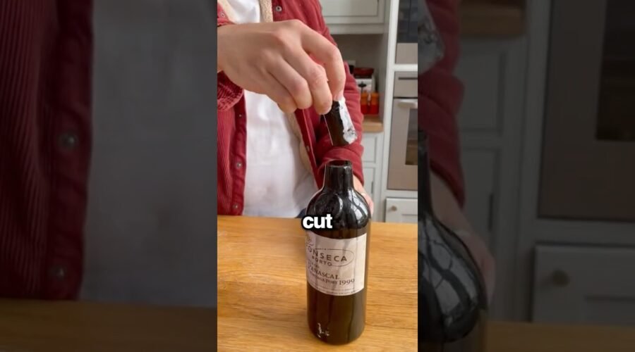 Why Are Old Wine Bottles Opened Like This?? 🍷🤔